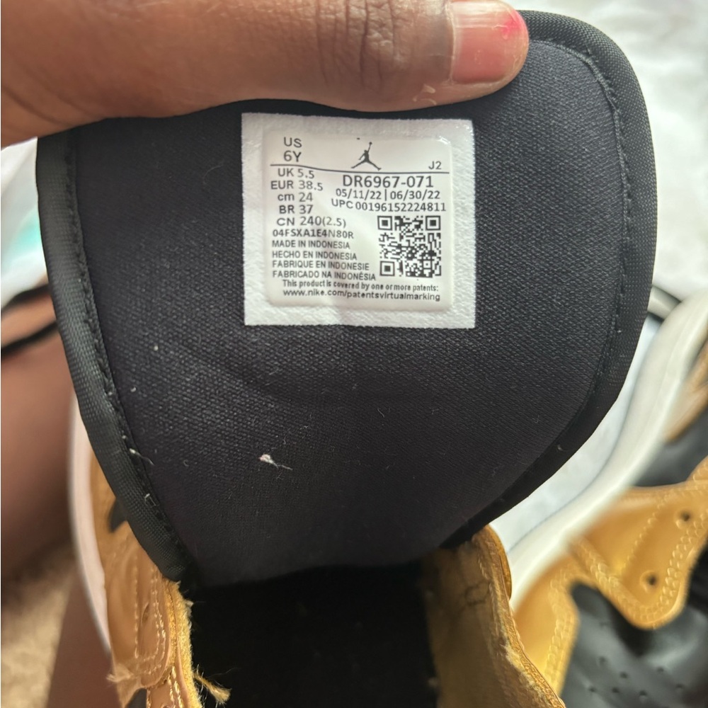 Jordan 1 - Picture 6 of 8